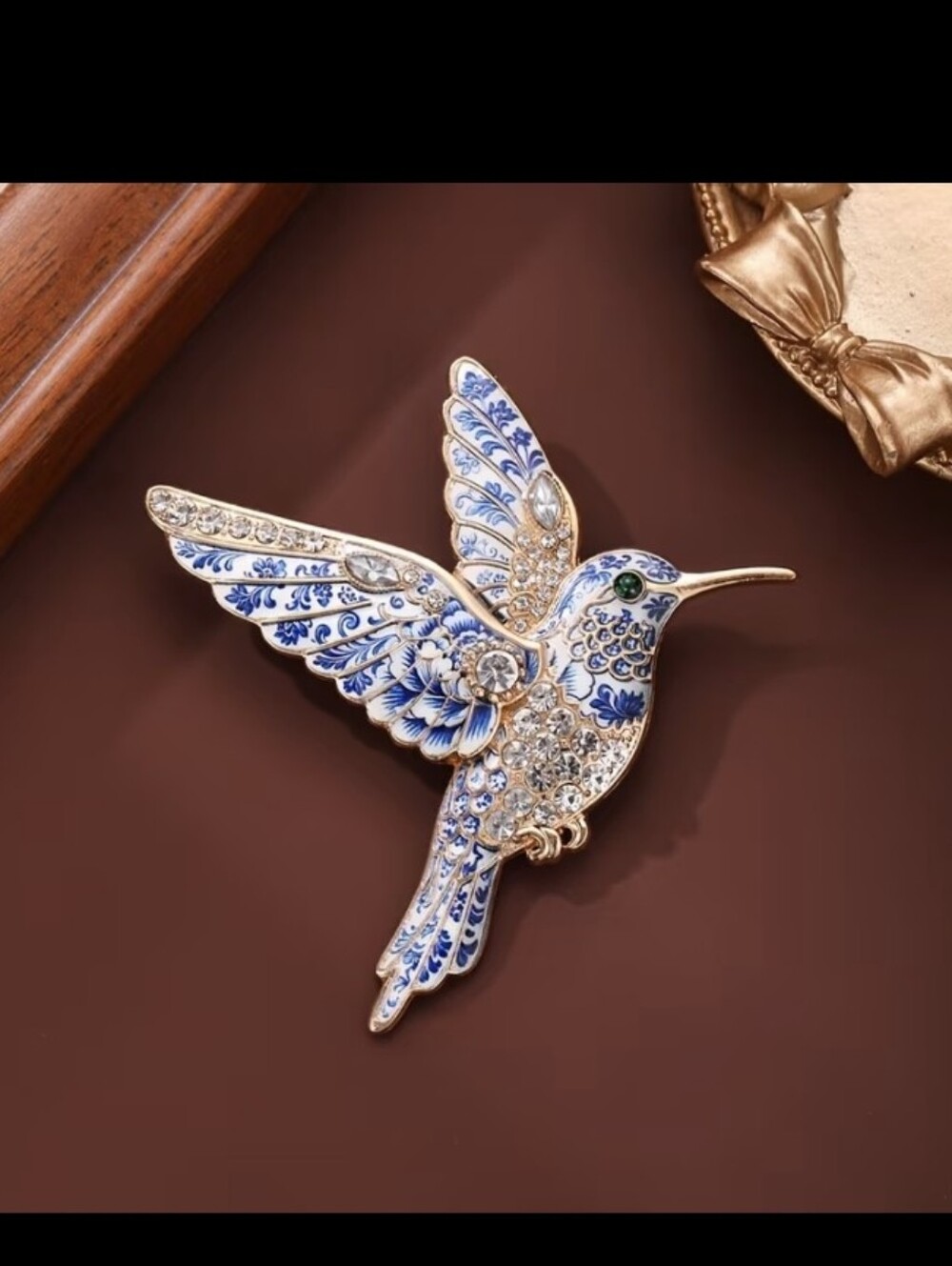 Beautiful Hummingbird Brooch NEW